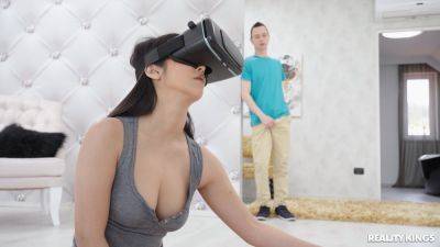 VR fantasy sex turns into reality once her stepbrother walks in on her on freefilmz.com