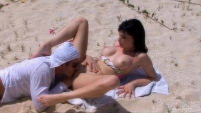 Erotic play by the beach with a random man set to fuck her like crazy on freefilmz.com