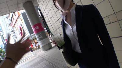 0001737_スレンダーのニホンの女性が大量潮ふきする素人ナンパのパコパコ - Japan on freefilmz.com