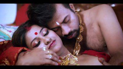 Real Newly Married Desi Indian Couple Honeymoon Sex - India on freefilmz.com