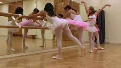 Needy ballerinas are enjoying a nice oral play on the dance floor on freefilmz.com