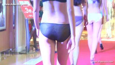Chinese model in sexy lingerie show.27 - China on freefilmz.com