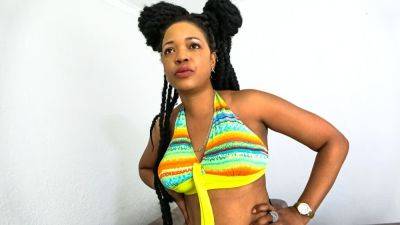 African Casting - Curvy Afro Slut Expertly Guzzling The Big Dick Agent on freefilmz.com