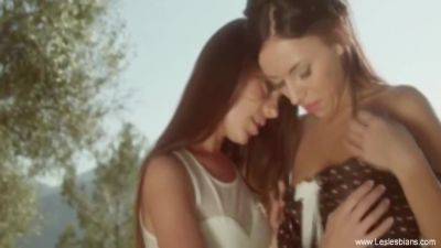 Sensual Lesbian Fantasy Babes Together 5 Min on freefilmz.com