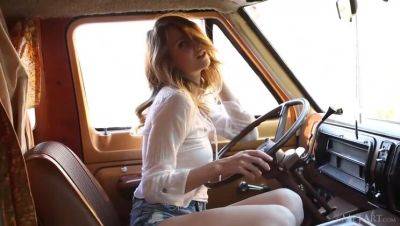 Ashley Lane in Outdoor Car Fantasy on freefilmz.com