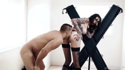 Rocky Emerson & Ramon Nomar: Wet & Restrained - Soaked and Bound on freefilmz.com