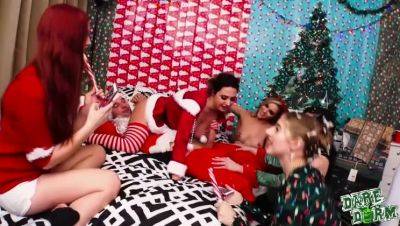 Kali & Elektra Roses with Jenna Reid: Holiday Cheer on freefilmz.com
