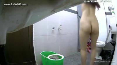 Peeping chinese bath.78 - China on freefilmz.com
