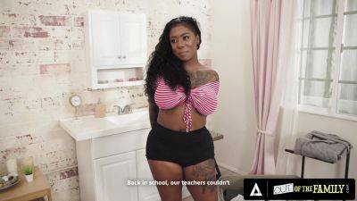 Big Titties Ebony Fucks With Her Step- on freefilmz.com