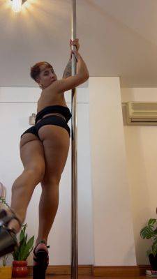 Dancing Pole Dance And Undressing Like Stripper on freefilmz.com