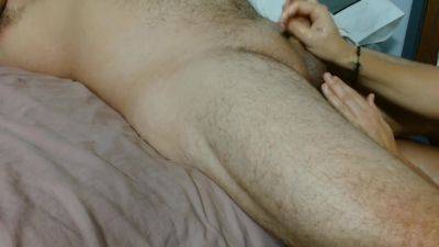 Bbw Giving Senual Handjob To Husband To Wake Him Up on freefilmz.com