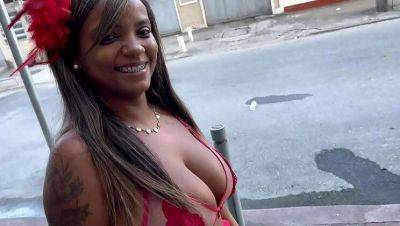 Husband persuades wife for group action after carnival, leading to her anal pleasure and real orgasms with friends - Brazil on freefilmz.com