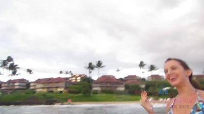 Virtual Vacation In Hawaii With Ashlynn Taylor Part 1 - Usa on freefilmz.com