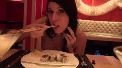 Virtual Vacation In Las Vegas With Luna Kitsuen Part 1 - Usa - city Las Vegas on freefilmz.com