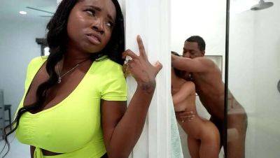 Ebony stepmom catches stepdaughter and boyfriend in shower for steamy threesome - Jamaica - Haiti on freefilmz.com