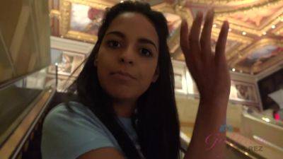 Virtual Vacation In Las Vegas With Vienna Black Part 1 - Usa - city Las Vegas on freefilmz.com