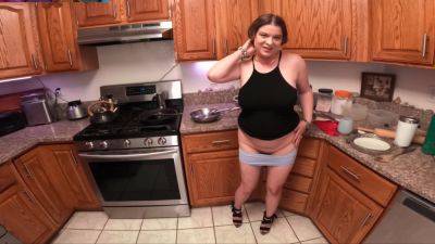 Stepmom Gets It In The Kitchen From Her Stepson After The Divorce - Usa on freefilmz.com