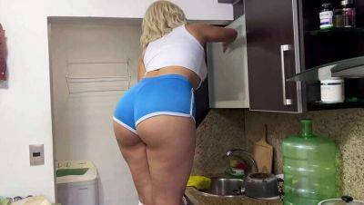 I caught my StepMom in sports shorts, cleaning the kitchen. Her big, curvaceous ass has me hooked. on freefilmz.com