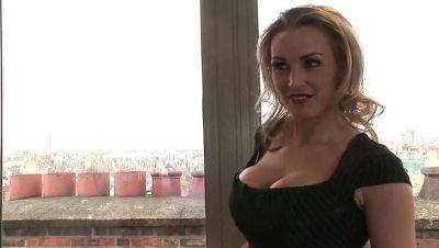 Mature blonde stepmom Tanya Tate fucked while wearing lingerie and high heels on freefilmz.com