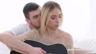 Guitar lesson fuck with teen Ria - Russia on freefilmz.com