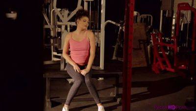 Gym Girlfriend on freefilmz.com