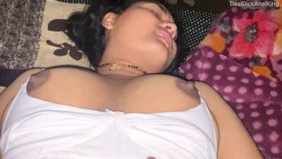 Desi Bhabhi Fucks Devar in Morning - Hot & Sexy Indian Couple - India on freefilmz.com